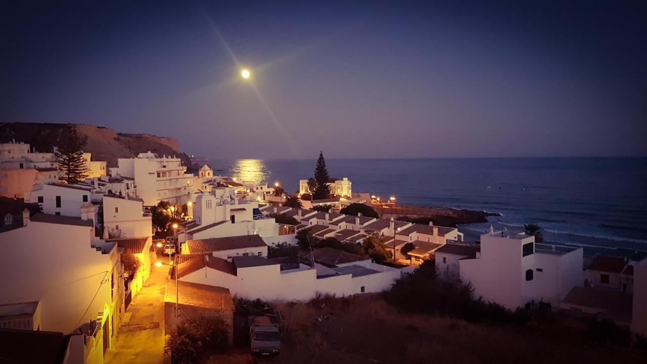 Luz Beach Ocean Front Apartment Bagian luar foto